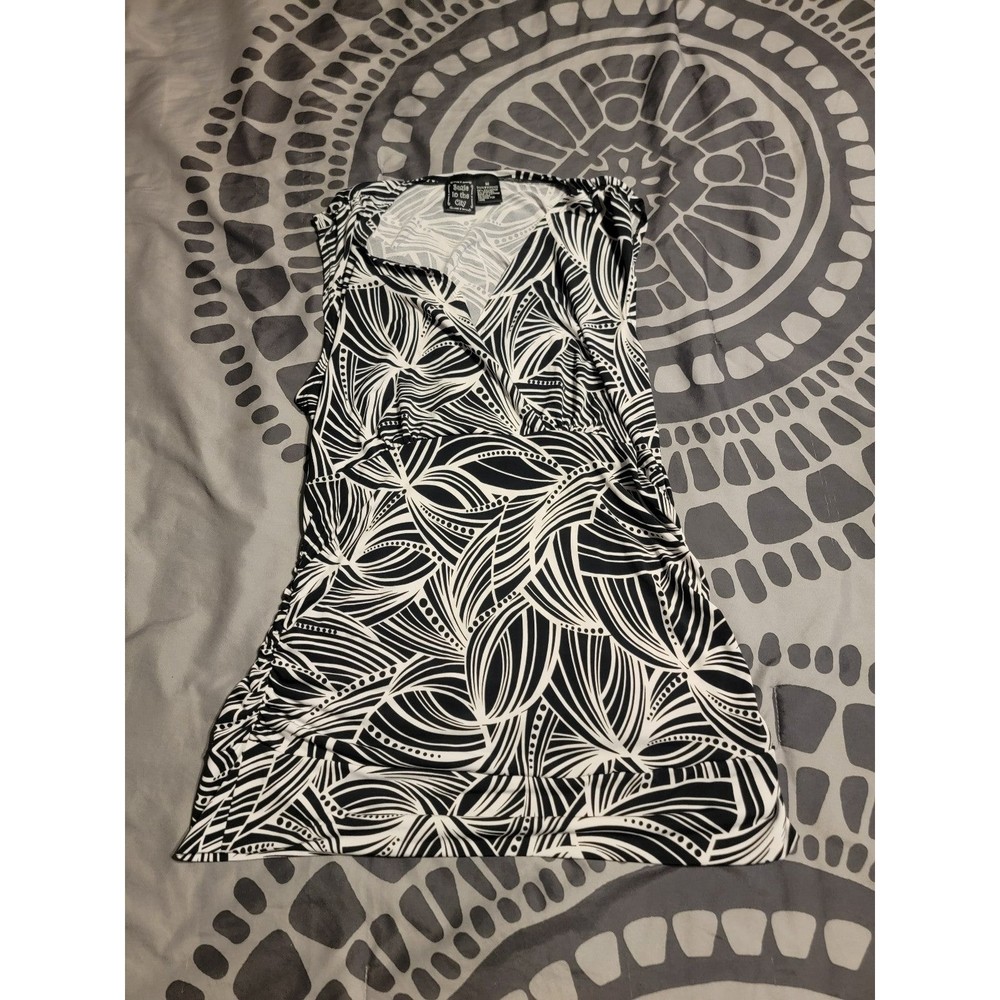 Sleeveless M Top